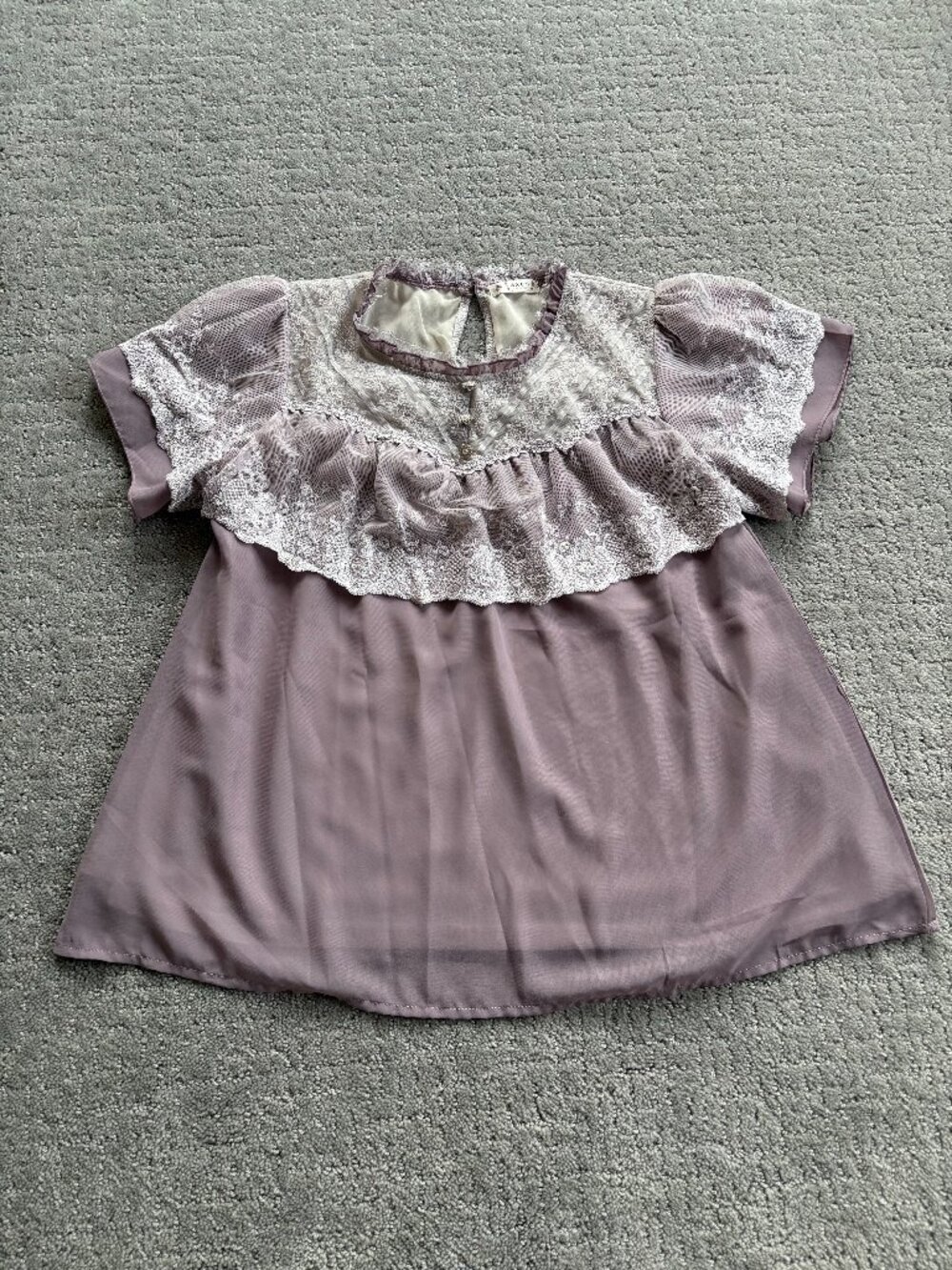Axes Femme Lavender Purple Lace Embroidered Short Sleeve Top Pearl Buttons Japan